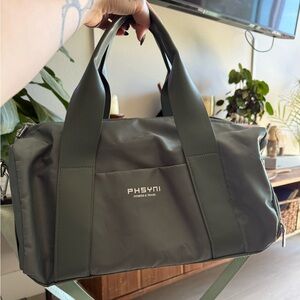 Green  Duffle Bag — Travel & Gym